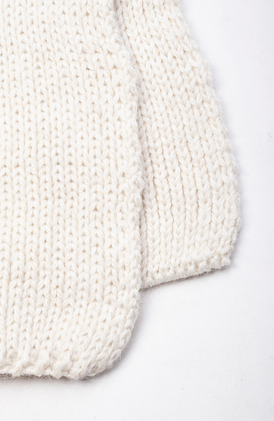 کلاه خرسی و شال بافت