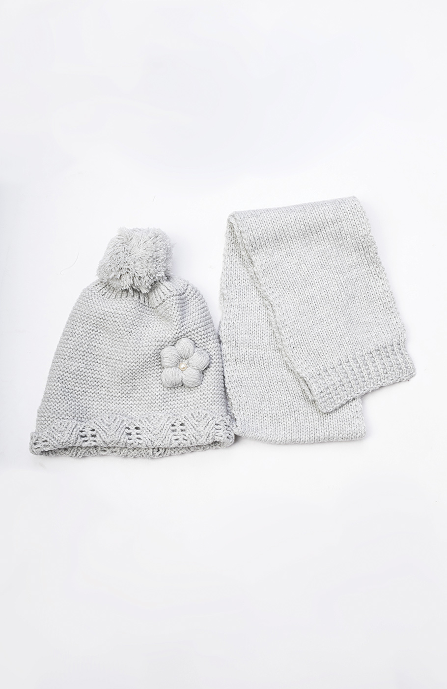 کلاه گلدار و شال بافت