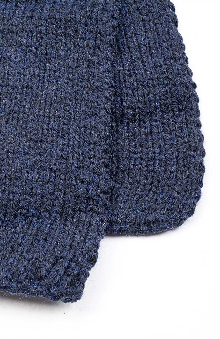 کلاه راه راه و شال بافت