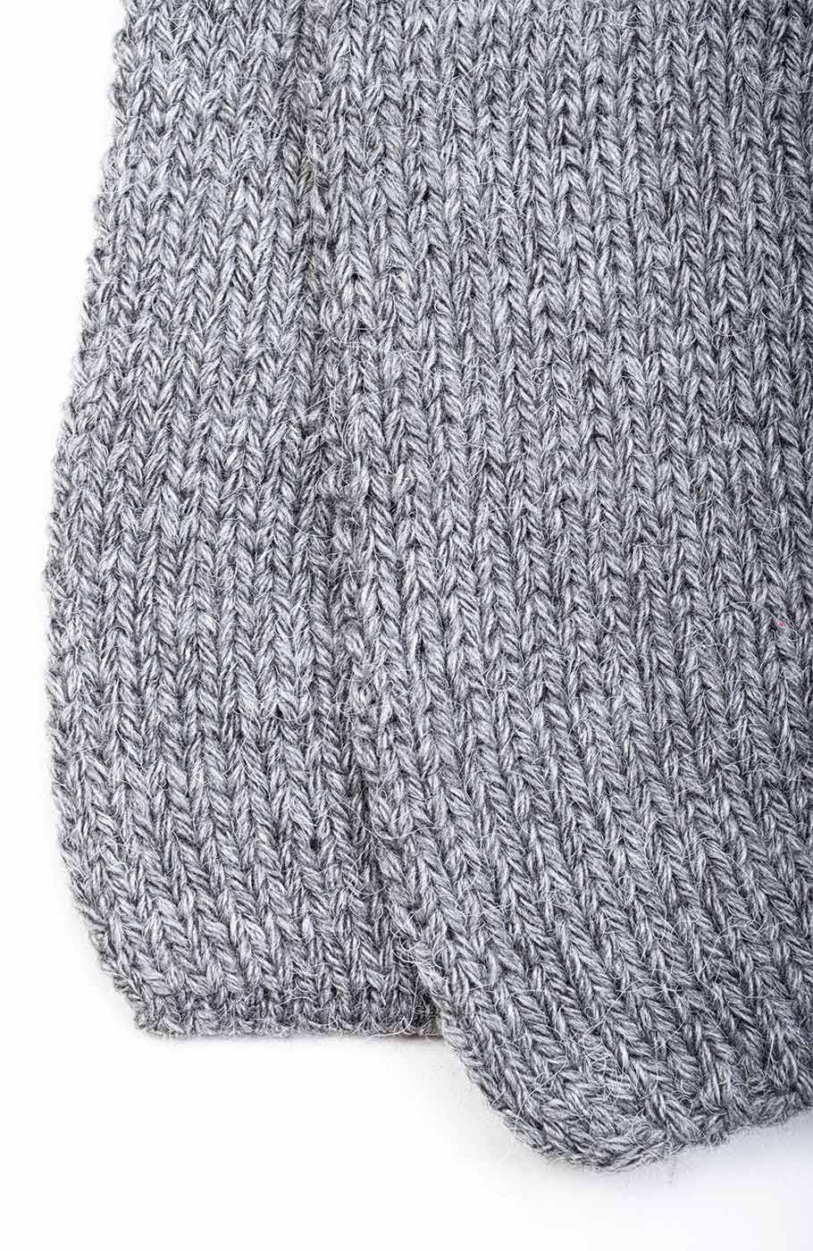 کلاه راه راه دو رنگ و شال بافت