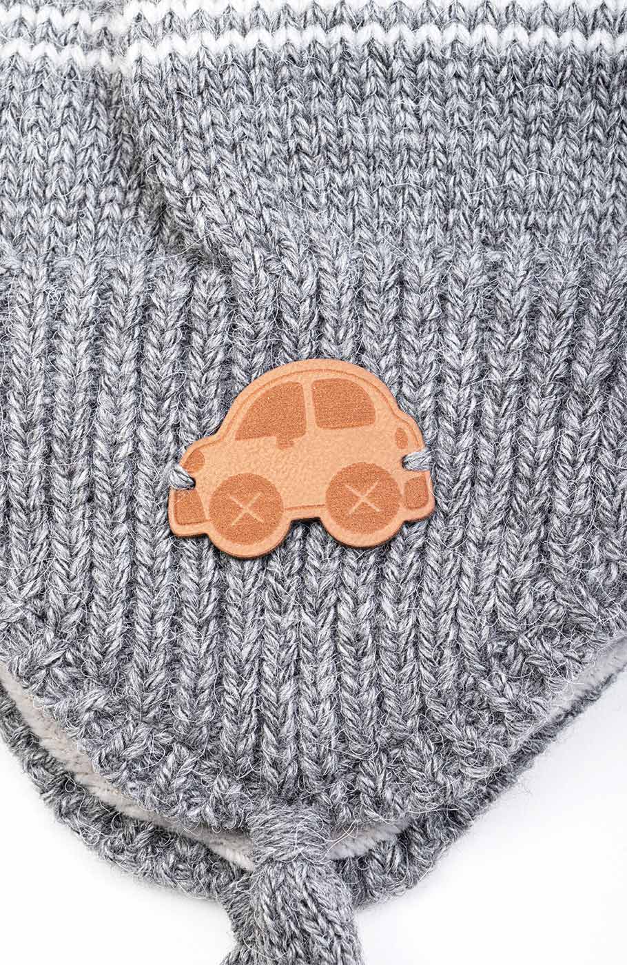 کلاه راه راه دو رنگ و شال بافت